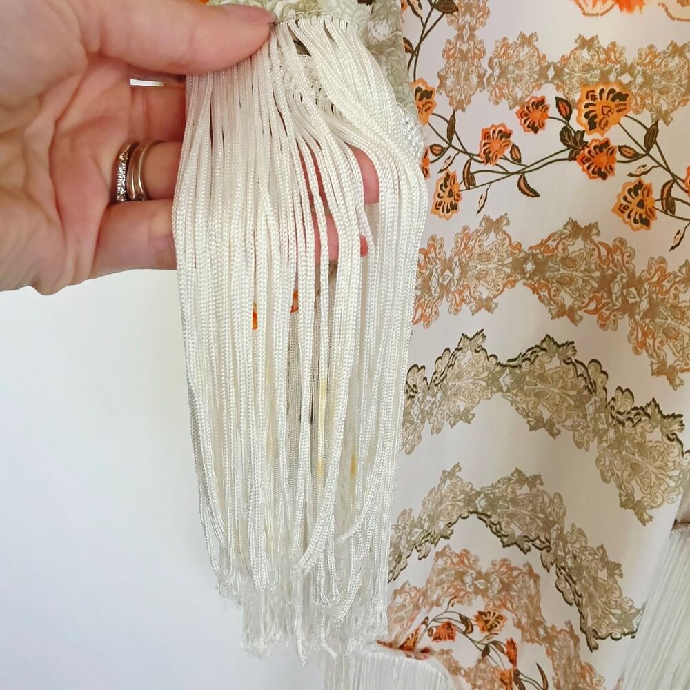 Coco + Jameson Kimono Cardigan Floral Fringe Tassel Boho Festival Hippie Gypsy - Picture 12 of 15